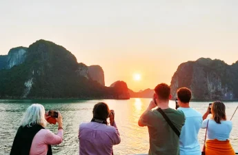 Đi cát bà mất bao lâu