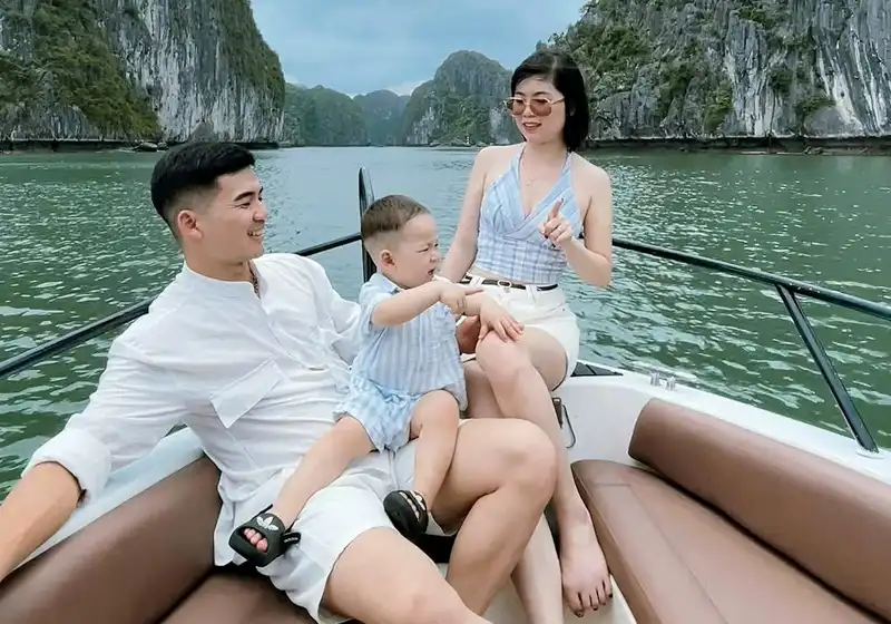 Thăm vịnh lan hạ